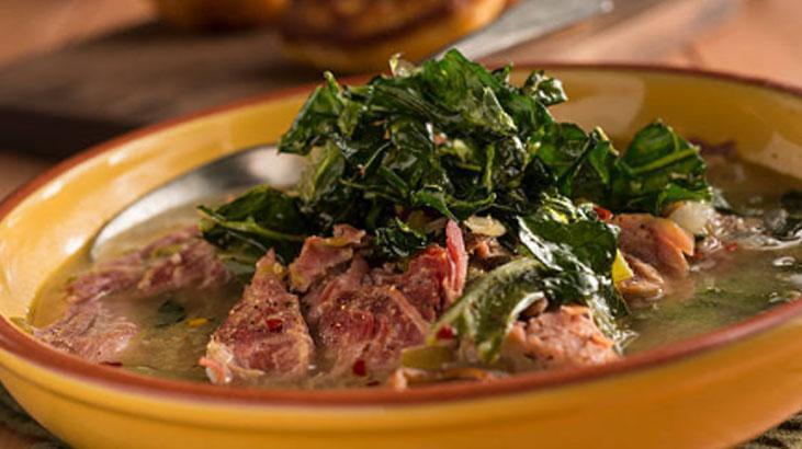 Kışın vazgeçilmez çorbası Mısır unu tüyosuyla lezzeti katlanıyor, 10 dakikada hazır Kışın vazgeçilmez çorbası Mısır unu tüyosuyla lezzeti katlanıyor, 10 dakikada hazır