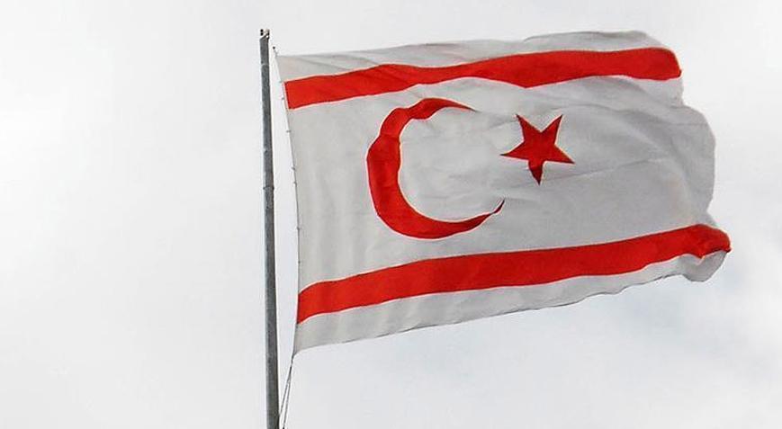 KKTC'de Hüseyin Gürlek, seçimlerde Ersin Tatar lehine adaylıktan çekildi