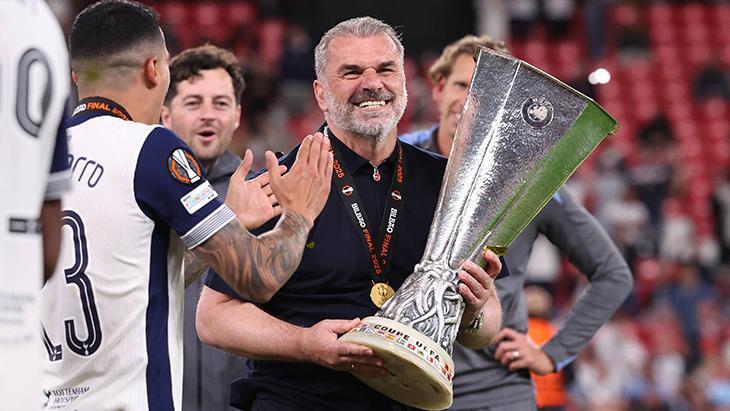 UEFA AVRUPA LİGİ ŞAMPİYONU OLMUŞTU UEFA AVRUPA LİGİ ŞAMPİYONU OLMUŞTU