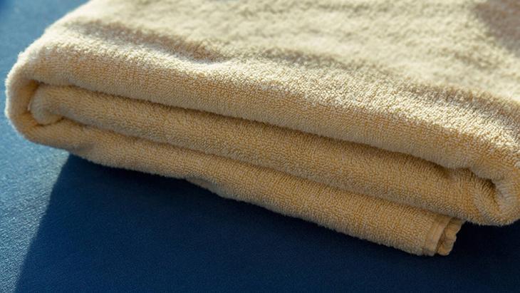 Deterjan lifleri tıkıyor, havlular tahtaya dönüyor Puf puf yapmanın en kolay yolu