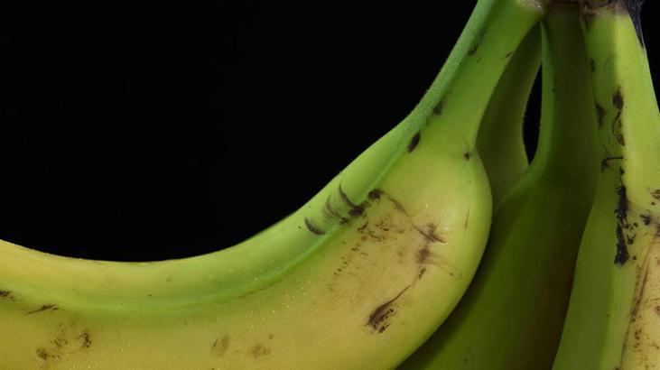 Sarı kabuğu var diye yıkamadan yemeyin Dışındaki bakteri içine böyle sızıyor