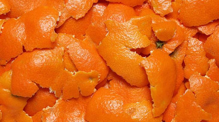 Çöpe atmak yerine lavabonun içine bırakın Portakal tüm pis havayı yutuyor Çöpe atmak yerine lavabonun içine bırakın Portakal tüm pis havayı yutuyor