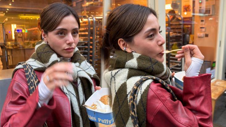 Sıla Türkoğlu's London outfits received thousands of likes in a short time.