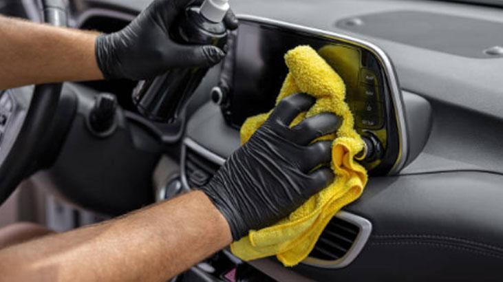 Araba temizliğinde vazelin mucizesi Oto yıkamaya servet dökmeyin, aracın ömrü uzuyor