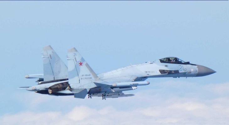 Rus savaş uçakları Japonya sınırında! Tokyo alarma geçti, jetler havalandı