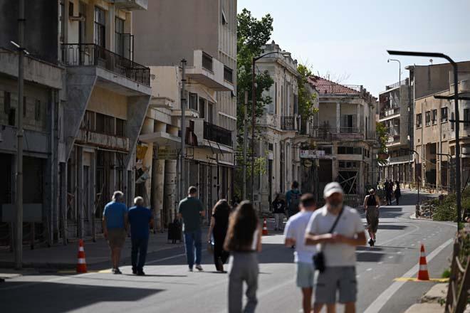 Yarım asır sonra açılan Kapalı Maraş turistlerin ilgi odağı oldu