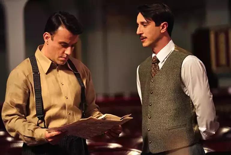 BİR CUMHURİYET ŞARKISI KONUSU NEDİR