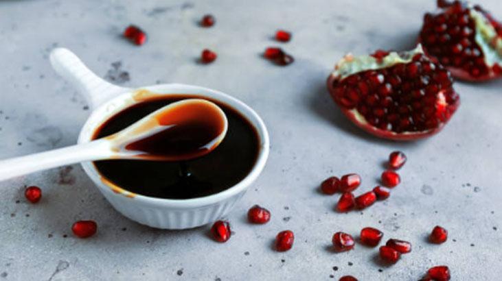 Tezgahlarda yerini alan süper meyve Bu tarif yaz-kış tüketiliyor, işte nar pestili Tezgahlarda yerini alan süper meyve Bu tarif yaz-kış tüketiliyor, işte nar pestili