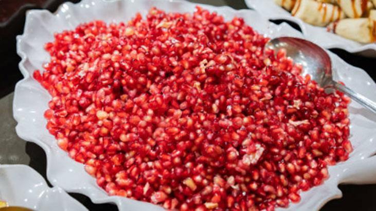 Tezgahlarda yerini alan süper meyve Bu tarif yaz-kış tüketiliyor, işte nar pestili Tezgahlarda yerini alan süper meyve Bu tarif yaz-kış tüketiliyor, işte nar pestili