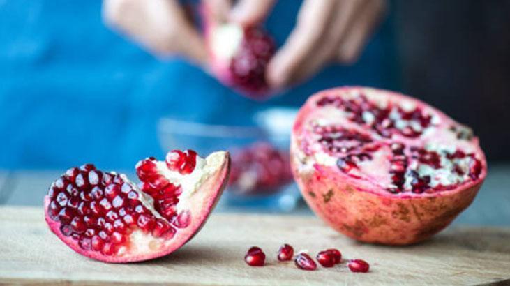 Tezgahlarda yerini alan süper meyve Bu tarif yaz-kış tüketiliyor, işte nar pestili Tezgahlarda yerini alan süper meyve Bu tarif yaz-kış tüketiliyor, işte nar pestili