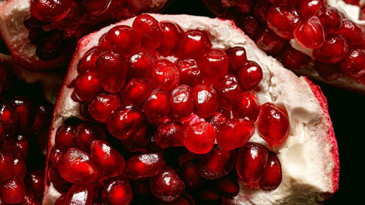 Tezgahlarda yerini alan süper meyve Bu tarif yaz-kış tüketiliyor, işte nar pestili Tezgahlarda yerini alan süper meyve Bu tarif yaz-kış tüketiliyor, işte nar pestili