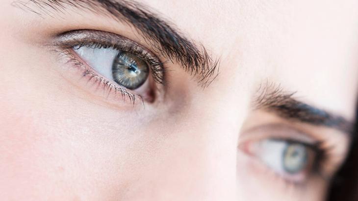 Knistern, Auslaufen, Rötungen treten auf