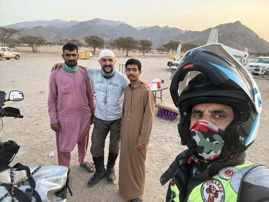 15 yıl biriktirdi 250 bin kilometre yol gidip, hayaline kavuştu