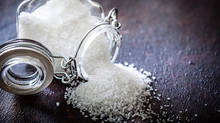 Buzdolabının üzerine bırakıyorlar İngilizlerin dikkat çeken tuz formülü, işte sebebi