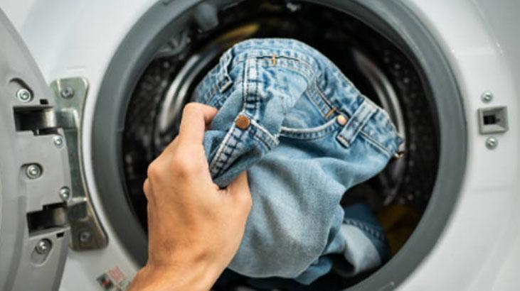 Deterjan kalıntısına yer yok Makinedeki küfü tek hamlede çıkarttı: O tableti koyun