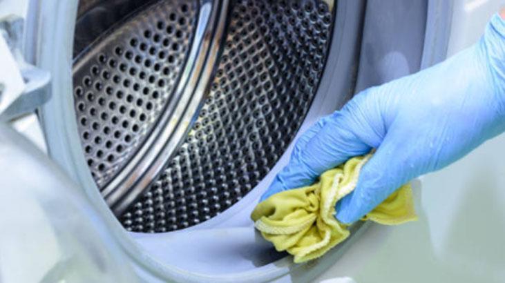 Deterjan kalıntısına yer yok Makinedeki küfü tek hamlede çıkarttı: O tableti koyun