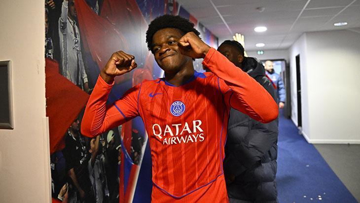 PSG TEKRAR UZATMADA GÜLDÜ PSG TEKRAR UZATMADA GÜLDÜ