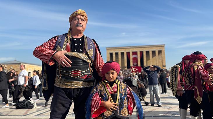 10 Kasımda Anıtkabire ziyaretçi akını