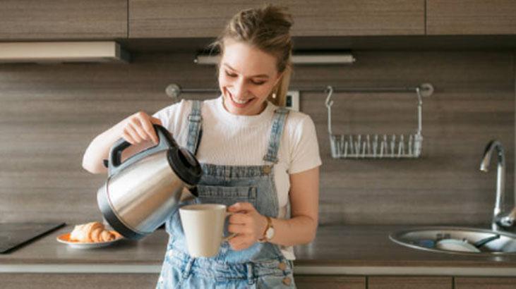 Su ısıtıcısında kireç mi birikiyor İngilizlerin limon yöntemi hayat kurtarıyor