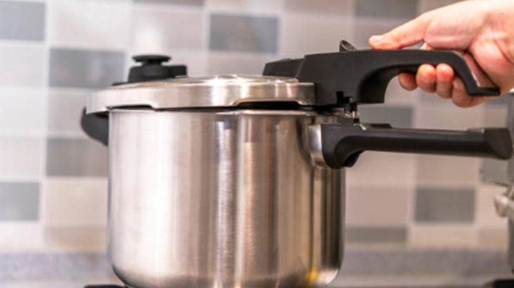 Düdüklü tencere düdüğü nasıl kullanılır Kapağın yönüne bakın, duyan rahatlıyor