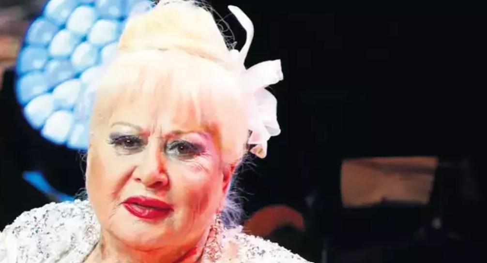 Bu dünyadan bir Muazzez Abacı geçti... Satış rekorları kırdı, kabadayı aşkıyla manşetlerden inmedi