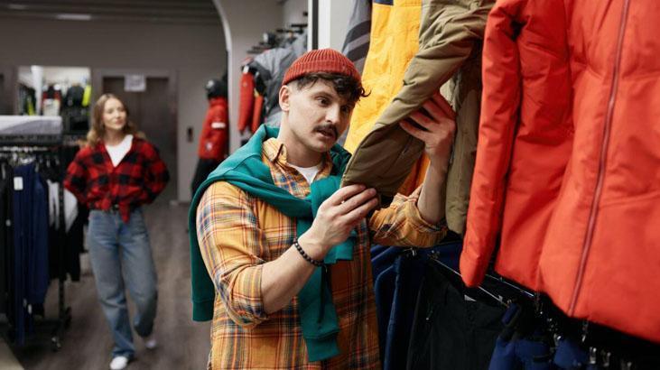 Kuş tüyü, deri, suni kürk: 2025 Sonbahar-Kış mont trendlerinde en favori hangisi