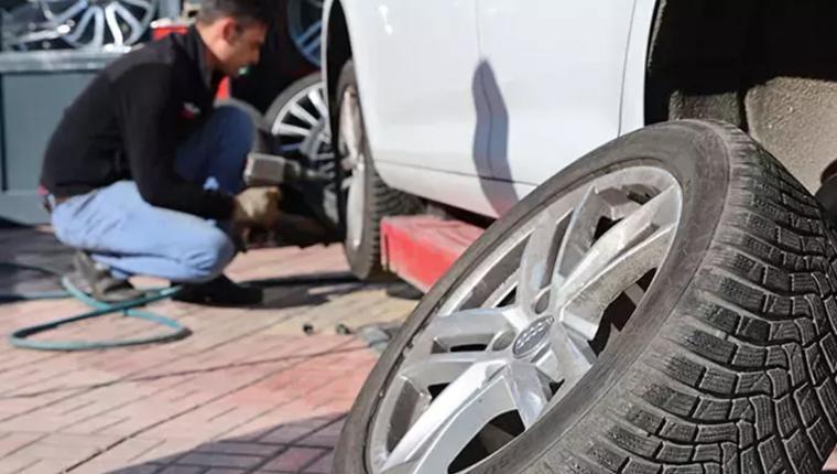 ÖZEL ARAÇLARDA ZORUNLU KIŞ LASTİĞİ UYGULAMASI VAR MI