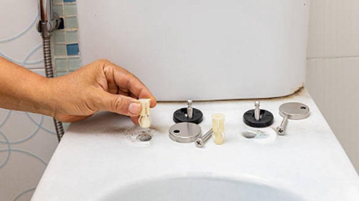 Gevşemiş klozet kapağı nasıl sabitlenir 2 malzemeli kurtarıcı taktik