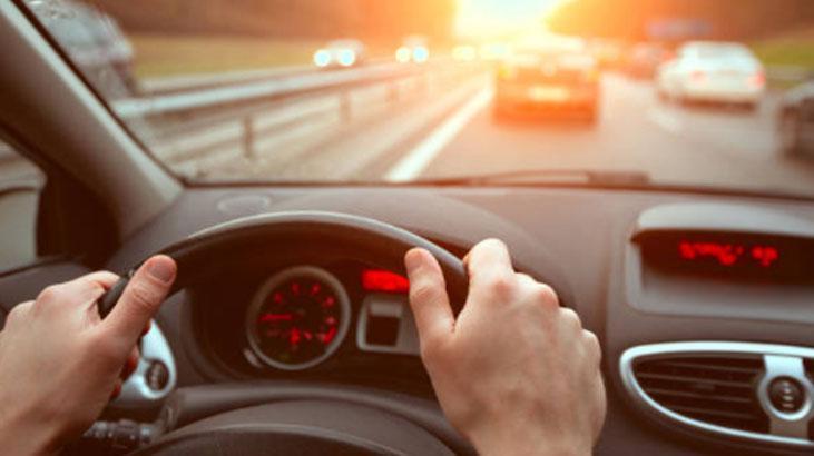 Arabada madeni para varsa dikkat Hırsızların favori taktiği: Kilit açık kalıyor