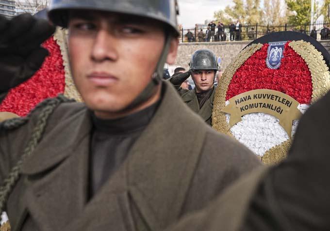 Askeri kargo uçağında şehit olan 3 asker, Ankarada son yolculuğuna uğurlandı