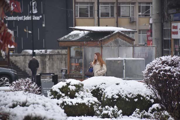 Fotoğraflar bugün çekildi Birçok kent bembeyaz: Kar kalınlığı 40 santimetreye ulaştı