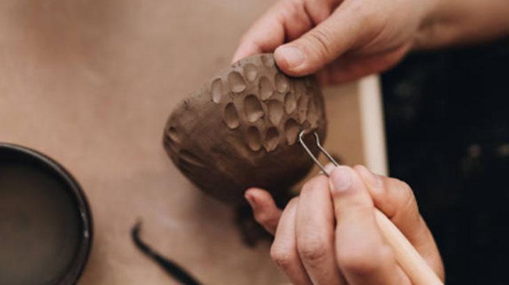 Seramik kapların boyası solmasın 1 malzemeyle su yalıtımı yapan pratik tüyo