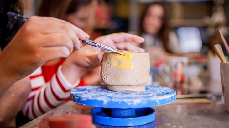 Seramik kapların boyası solmasın 1 malzemeyle su yalıtımı yapan pratik tüyo