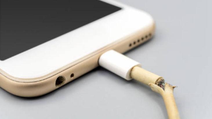 5 dakikada şarj kablosunu yenileyin: Evdeki 2 basit malzemeyle kolay tamir