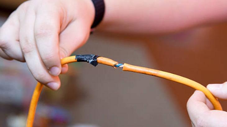 5 dakikada şarj kablosunu yenileyin: Evdeki 2 basit malzemeyle kolay tamir