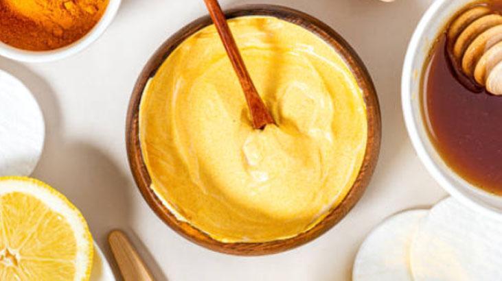 Krem ve toniğe taş çıkartır Zerdeçallı bal maskesi gerçekten fark yaratıyor