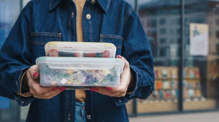 Koku biriktiren plastik kaplara çare: Güneş ışığı Kahve atıp bekletin, deterjandan etkili