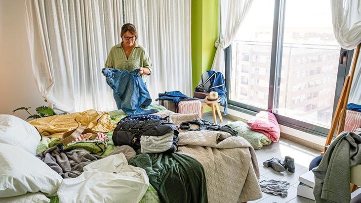 Dolap dağınıklığına ters askı çözümü En basit hileyle 1 haftada en hızlı sonuç