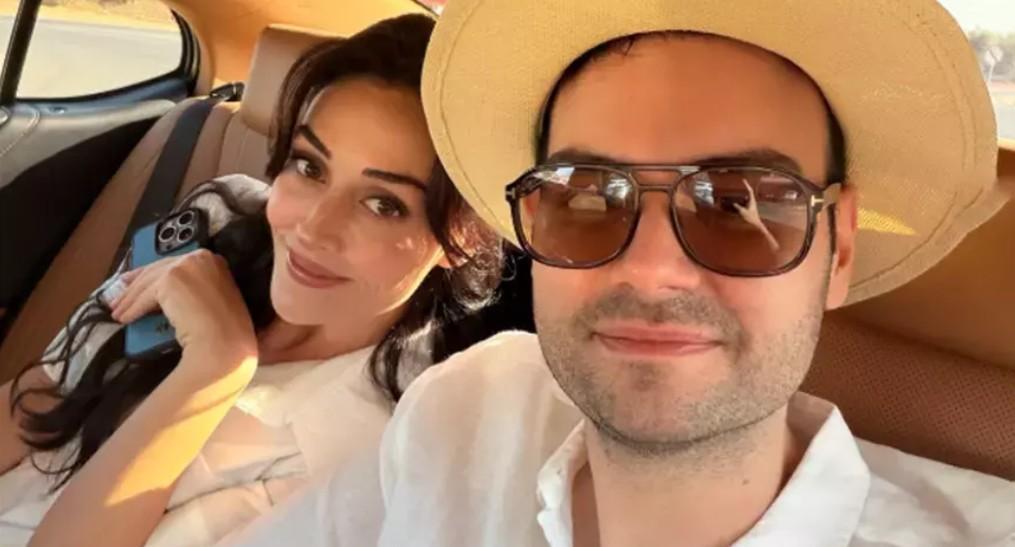 Aşıklar Fasta ortaya çıktı Faruk Sabancı ve Esra Bilgiç çiftinden yeni kare