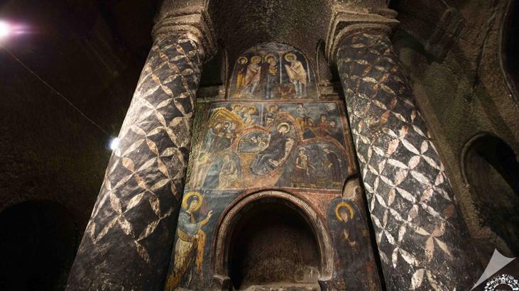 Bir kaya, nasıl bir manastıra dönüşür