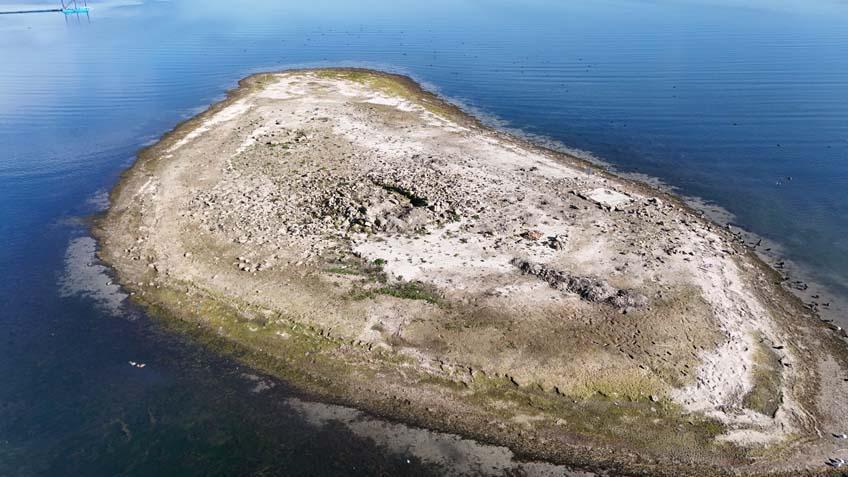 TARİHİ BİR KİLİSE OLDUĞU DÜŞÜNÜLÜYOR TARİHİ BİR KİLİSE OLDUĞU DÜŞÜNÜLÜYOR