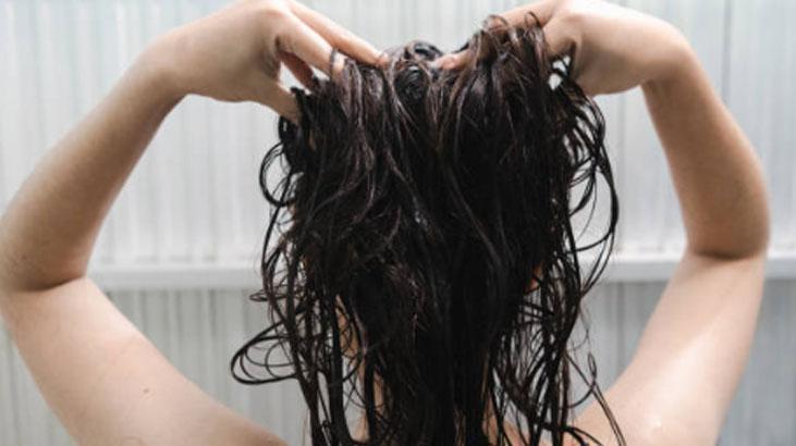 Saçı keçeye döndüren hatalar: Duşa girer girmez sakın yapmayın