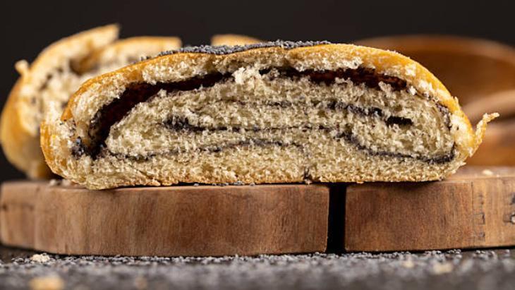 Haşhaşlı çörekler artık hiç dökülmüyor Yumurta sarısıyla lezzeti görün