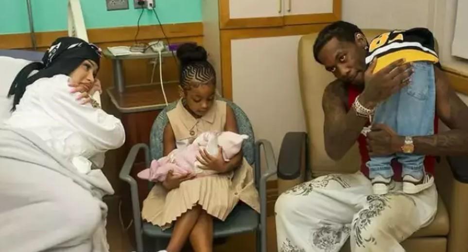 Cardi B dördüncü kez anne oldu İşte minik bebeğiyle yeni kareleri Cardi B dördüncü kez anne oldu İşte minik bebeğiyle yeni kareleri