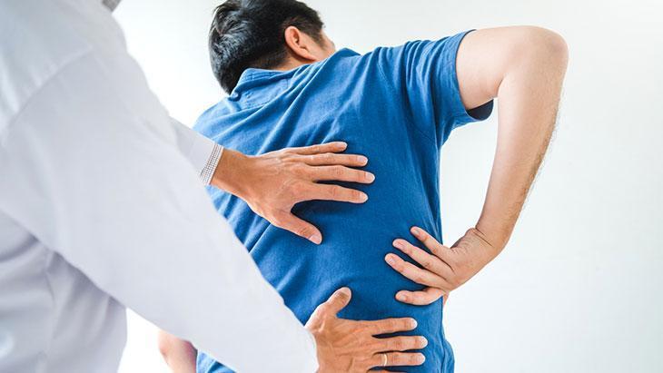 Yaşlanmaya bağlı sorunlar bel kaymasının en sık görülen nedeni