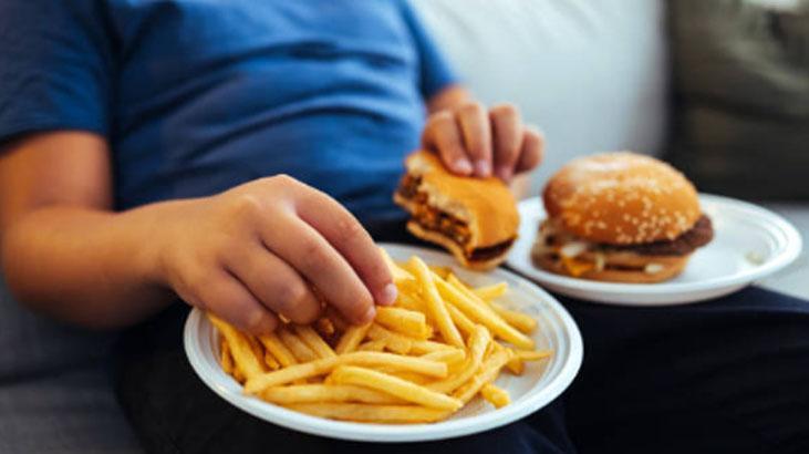 Çocuklarda aşırı abur cubur tüketimi nasıl önlenir