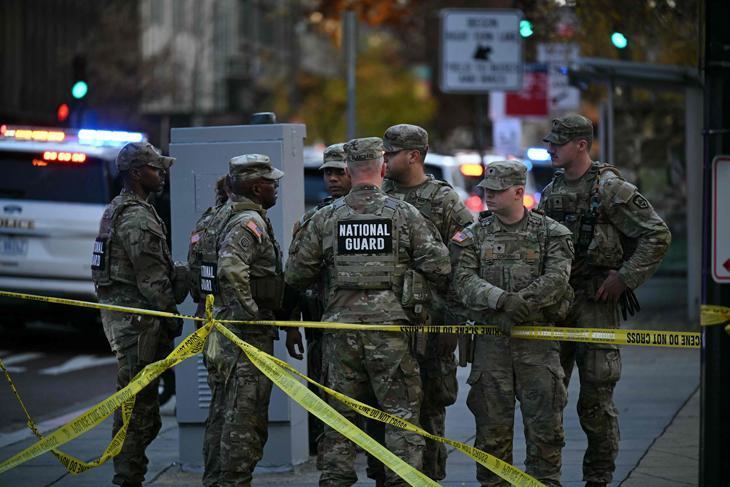 Beyaz Saray yakınlarında silahlı saldırı 2 Ulusal Muhafız askeri vuruldu