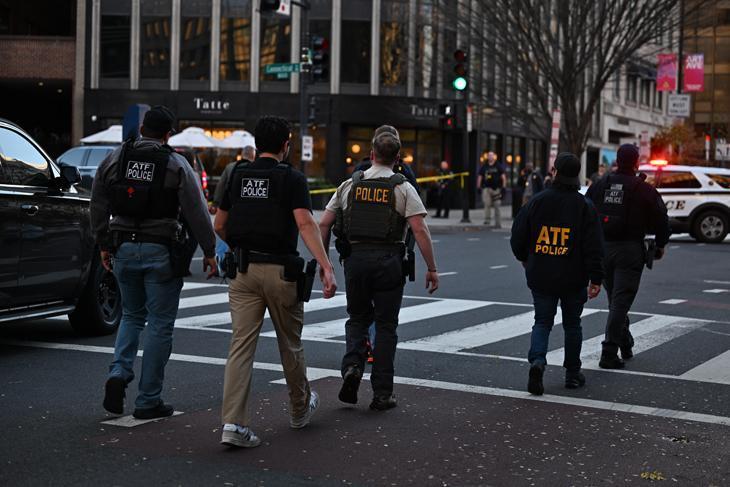 Beyaz Saray yakınlarında silahlı saldırı 2 Ulusal Muhafız askeri vuruldu