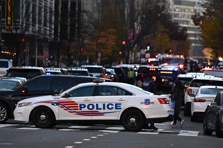 Beyaz Saray yakınlarında silahlı saldırı 2 Ulusal Muhafız askeri vuruldu