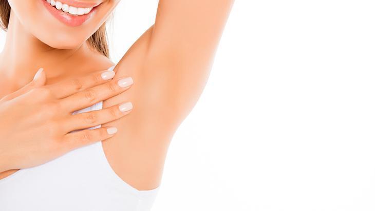 Koltukaltı kararmalarına birebir 4 karışımla cildi pamuk gibi yapıyor